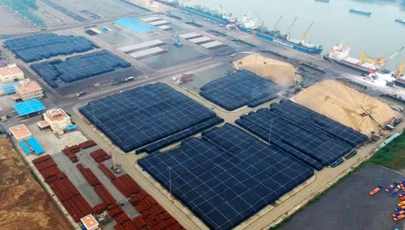 Kho nhôm khổng lồ của Công ty TNHH Nhôm Toàn Cầu Việt Nam tại Bà Rịa - Vũng Tàu (Ảnh: The Wall Street Journal)