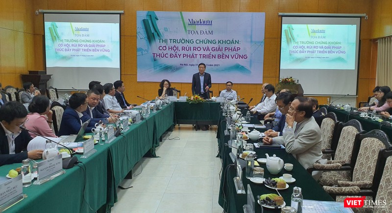 Toàn cảnh toạ đàm "Thị trường chứng khoán: Cơ hội, rủi ro và giải pháp thúc đẩy phát triển bền vững"