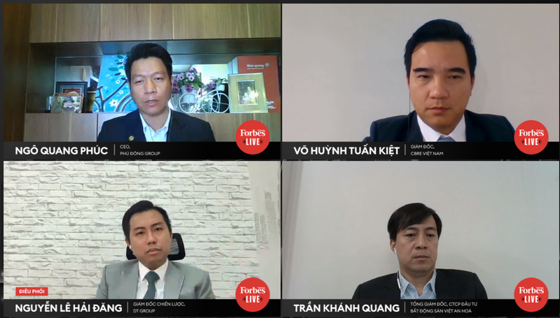 Các chuyên gia tham dự buổi toạ đàm “Giá nhà có giảm do COVID-19?” (Ảnh chụp màn hình)