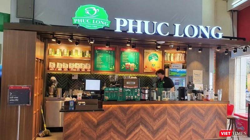 Một cửa hàng Phúc Long bên trong chuỗi siêu thị WinMart/WinMart+