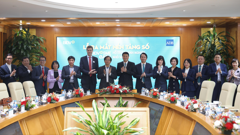 BIDV ra mắt nền tảng số SMEASY 