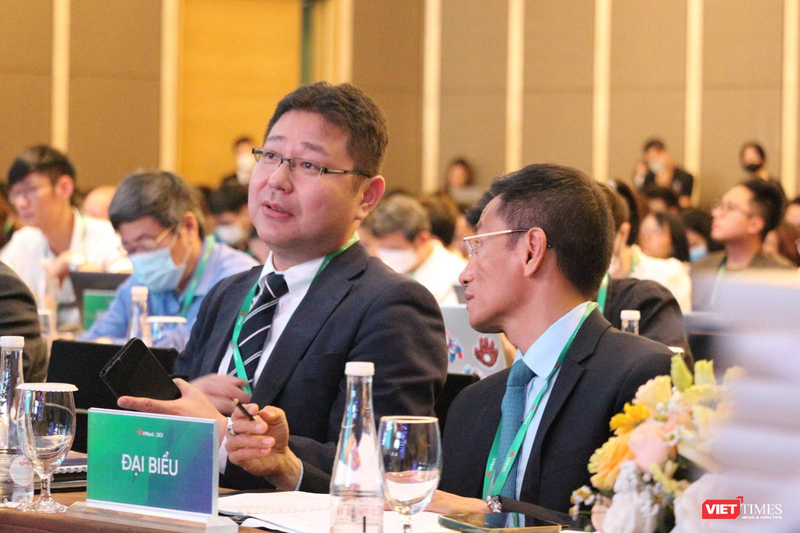 AGM 2023 của VPBank: Tham gia tái cơ cấu TCTD yếu kém, tự tin mục tiêu lợi nhuận tỉ USD ảnh 12