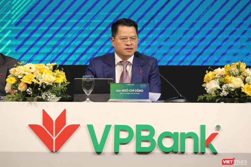 AGM 2023 của VPBank: Tham gia tái cơ cấu TCTD yếu kém, tự tin mục tiêu lợi nhuận tỉ USD ảnh 28