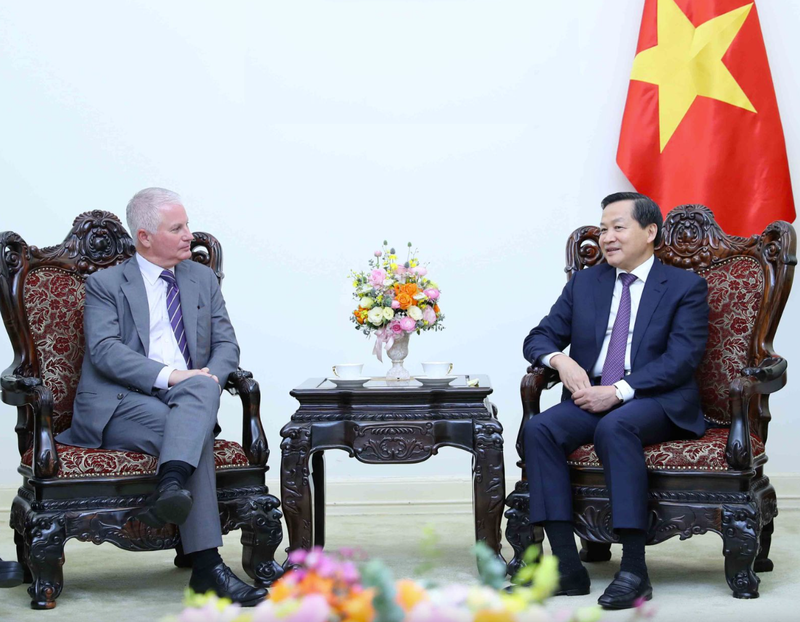 Warburg Pincus 1.png