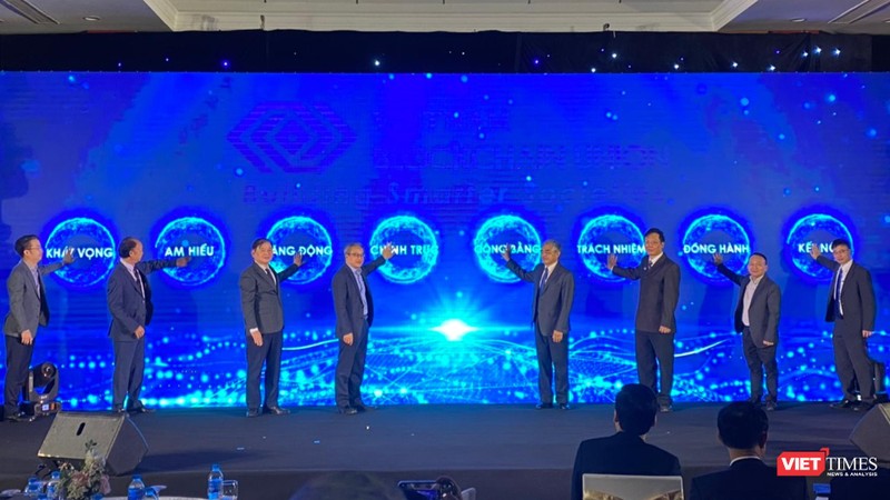 Chính thức ra mắt Liên minh Blockchain Việt Nam (Vietnam Blockchain Union - VBU). Ảnh: Văn Lâm