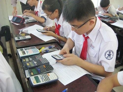 Kỳ thi tốt nghiệp THPT năm 2022 được phép mang vào phòng thi những loại máy tính nào?