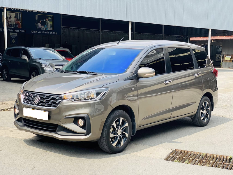 Ertiga Hybrid _viettimes.png
