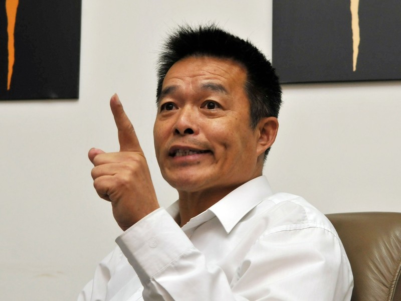 Ông Hồ An Cương cho rằng, các quốc gia phát triển đã “vì phát triển mà lão hóa”, đang đi tới suy thoái, là cơ hội lịch sử hiếm có về “thiên thời, địa lợi, quốc hòa” đối với Trung Quốc.