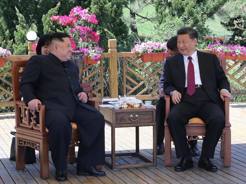 Giới quan sát quốc tế cho rằng Trung Quốc có ảnh hưởng rất quan trọng đối với Triều Tiên Giới quan sát quốc tế cho rằng Trung Quốc có ảnh hưởng rất quan trọng đối với Triều Tiên