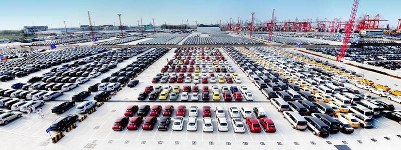 Để tiết kiệm ngoại tệ, cùng với sữa, smartphone, xe hơi hạng sang sẽ bị cấm nhập khẩu trong 1 năm Để tiết kiệm ngoại tệ, cùng với sữa, smartphone, xe hơi hạng sang sẽ bị cấm nhập khẩu trong 1 năm