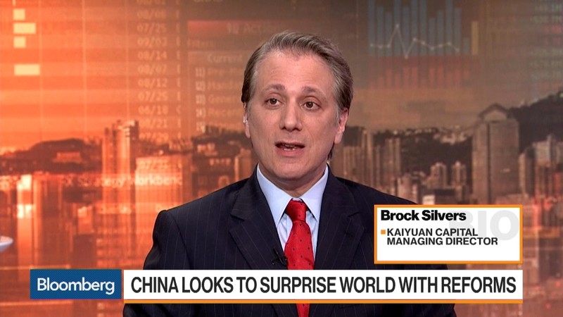 Brock Silvers, Tổng giám đốc Kaiyuan Capital Advisors Limited: hiện nay Trung Quốc đang đối diện với nguy cơ nợ nần rất lớn và một loạt nhân tố bất lợi ... nếu cứ tiếp diễn thì sau 1 năm tình hình sẽ trở nên tồi tệ. Brock Silvers, Tổng giám đốc Kaiyuan Capital Advisors Limited: hiện nay Trung Quốc đang đối diện với nguy cơ nợ nần rất lớn và một loạt nhân tố bất lợi ... nếu cứ tiếp diễn thì sau 1 năm tình hình sẽ trở nên tồi tệ.