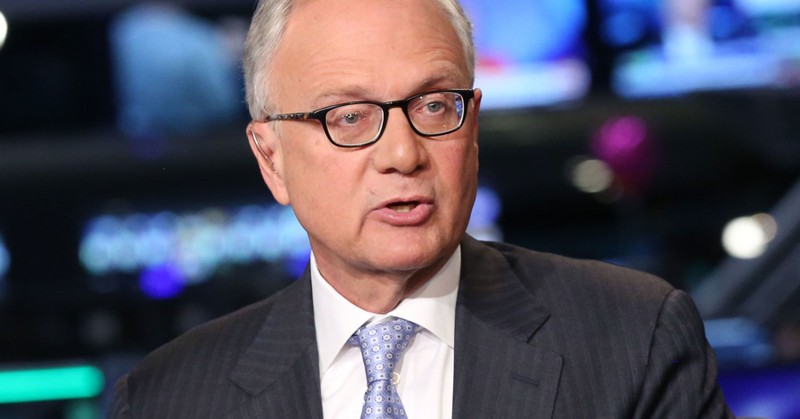 Ông Ed Yarderni cho rằng, Mỹ có vốn liếng hùng hậu để đánh thắng cuộc chiến tranh thương mại, đồng thời không đem lại quá nhiều thiệt hại trong nước. Ông Ed Yarderni cho rằng, Mỹ có vốn liếng hùng hậu để đánh thắng cuộc chiến tranh thương mại, đồng thời không đem lại quá nhiều thiệt hại trong nước.