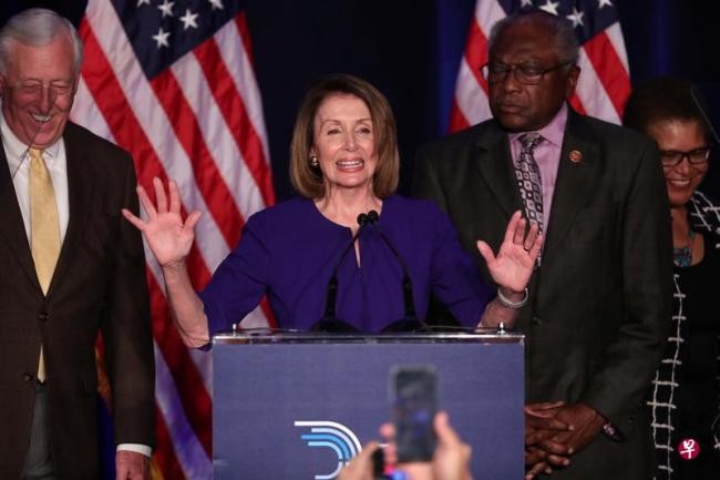 Bà Nancy Pelosi sẽ lại trở thành Chủ tịch Hạ nghị viện và tiếp tục theo đuổi những chủ trương khác biệt với ông Donald Trump trong chính sách đối nội.