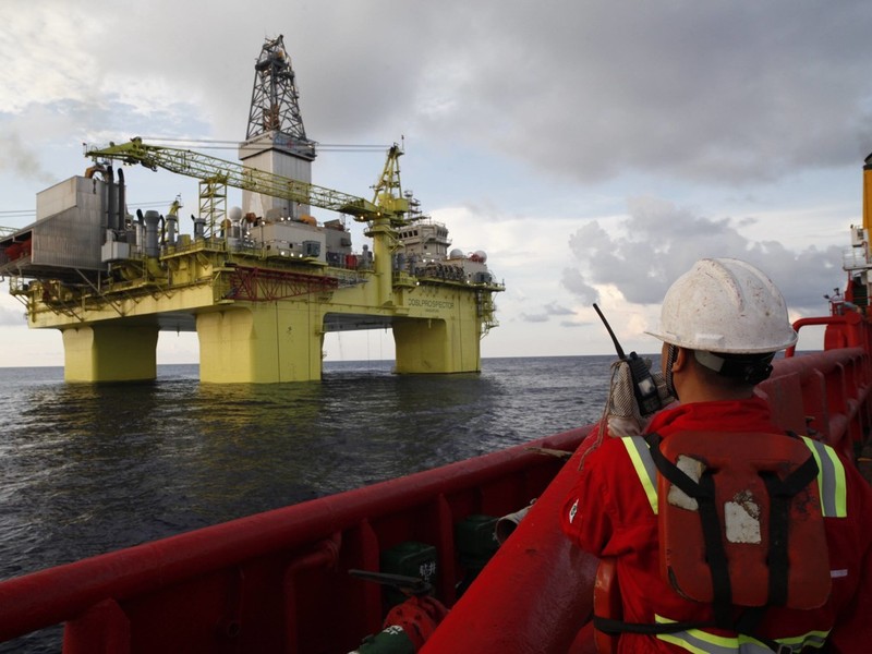 Hiệp định về khai thác chung dầu khí trên Biển Đông giữa Trung Quốc và Philippines có thể không được ký trong chuyến thăm Manila của ông Tập Cận Bình do bị phản đối trong nội bộ Philippines.