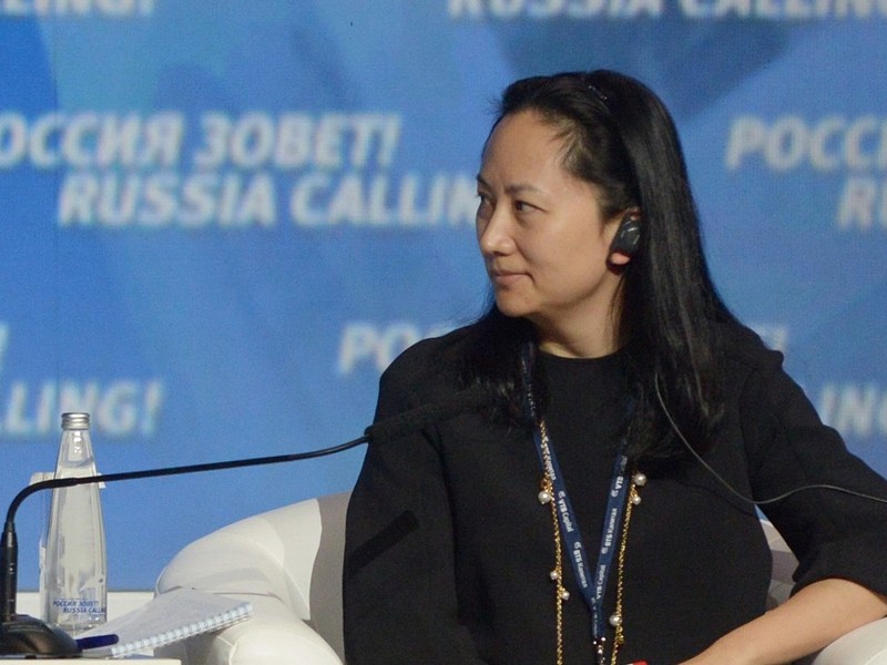 Bà Chu bị cáo buộc lừa dối nhiều cơ cấu quốc tế khi che giấu mối quan hệ thực tế giữa Huawei với Skycom để làm ăn với Iran vi phạm quy định của Mỹ.