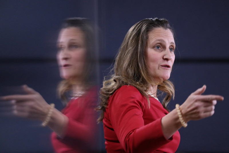 Bà Chrystia Freeland: không có gì đau đớn hơn là việc công dân Canada bị giam cầm ở bên ngoài lãnh thổ. Đây là nhiệm vụ hàng đầu mà chính phủ cần xử lý hiện nay.