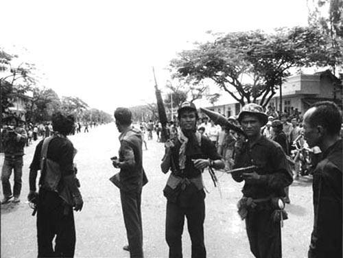 Lính Khmer Đỏ tiến vào thành phố ngày 17.4.1975