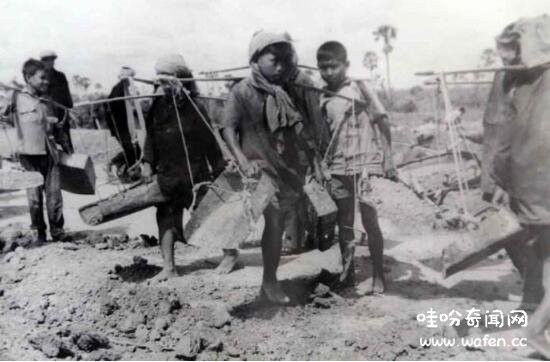 Trẻ em Campuchia cũng bị cưỡng bức lao động khổ sai