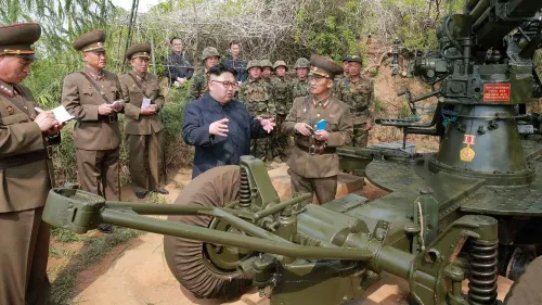 Ông Kim Jong Un thăm một trận địa pháo binh của quân đội Triều Tiên