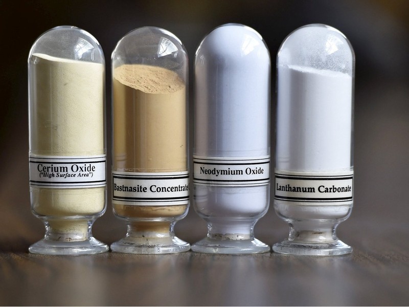 Đất hiếm được coi là thứ vũ khí độc đáo của Trung Quốc nhưng họ sẽ phải thận trọng sử dụng để tránh quan hệ Trung - Mỹ đi tới chỗ không thể cứu vãn