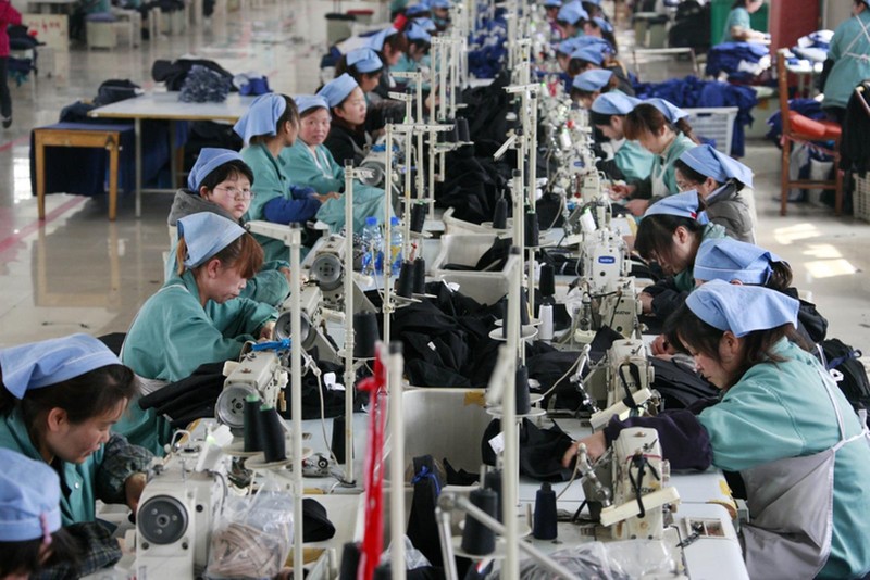 Trước viễn cảnh Mỹ tăng thuế suất với hàng Trung Quốc nhập khẩu, nhiều công ty tư nhân Trung Quốc đứng trước lựa chọn hoặc di dời ra nước ngoài hoặc đóng cửa