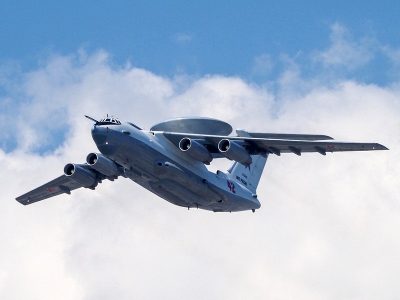 Chiếc máy bay báo động sớm A-50 của Nga được cho là bay vào không phận Hàn Quốc, bị máy bay Hàn Quốc bắn cảnh cáo