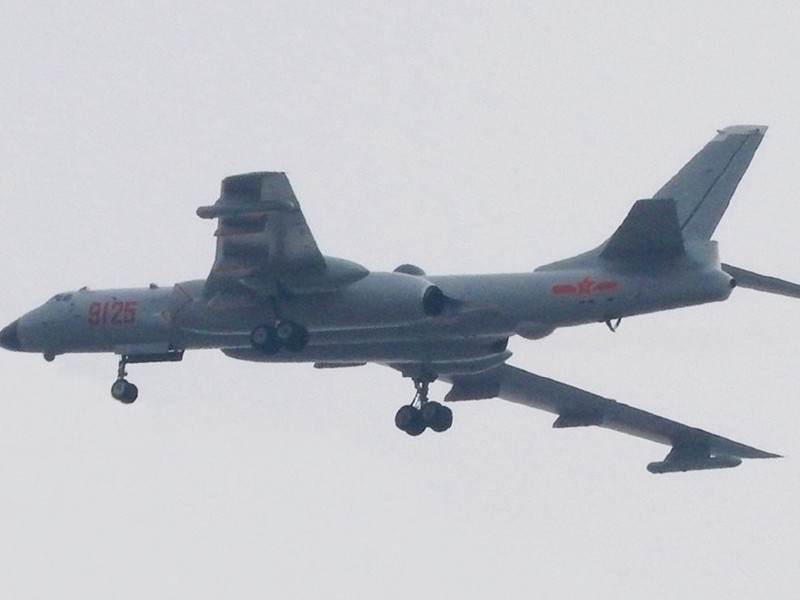 Loại H-6J được trang bị cho không quân của Hạm đội Nam Hải. Ảnh: Đa Chiều Loại H-6J được trang bị cho không quân của Hạm đội Nam Hải. Ảnh: Đa Chiều