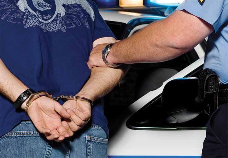 Ron Hansen bị bắt tại sân bay khi đang tìm cách tới Trung Quốc Ron Hansen bị bắt tại sân bay khi đang tìm cách tới Trung Quốc