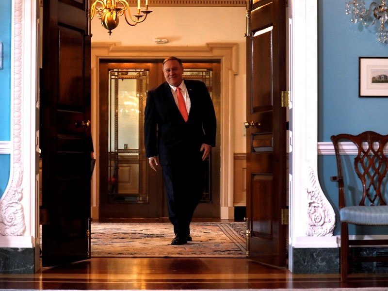 Ngày 8/10, Ngoại trưởng Mike Pompeo tuyên bố Mỹ sẽ áp đặt hạn chế thị thực đối với các quan chức chính phủ Trung Quốc mà họ coi là tham gia đàn áp người Duy Ngô Nhĩ theo đạo Hồi ở Tân Cương