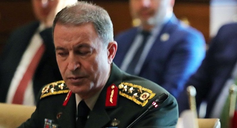 Bộ trưởng Quốc phòng Thổ Nhĩ Kỳ Hulusi Akar đe dọa sẽ tấn công lực lượng Anh trong trường hợp bất đắc dĩ. Bộ trưởng Quốc phòng Thổ Nhĩ Kỳ Hulusi Akar đe dọa sẽ tấn công lực lượng Anh trong trường hợp bất đắc dĩ.