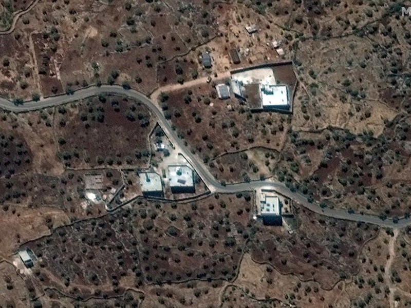 Ảnh vệ tinh ngày 26/10 chụp khu nhà nơi Baghdadi ẩn náu ở Tây Bắc Syria