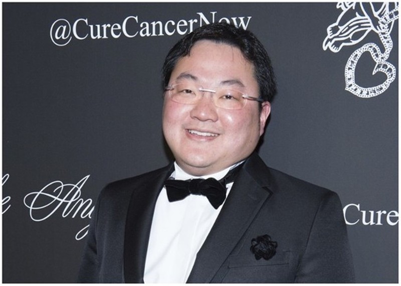 Ông Jho Low, tỷ phú Malaysia gốc Trung Quốc, người được coi là cuỗm 4,5 tỷ USD của Quý 1MDB rồi trốn. Ông Jho Low, tỷ phú Malaysia gốc Trung Quốc, người được coi là cuỗm 4,5 tỷ USD của Quý 1MDB rồi trốn.