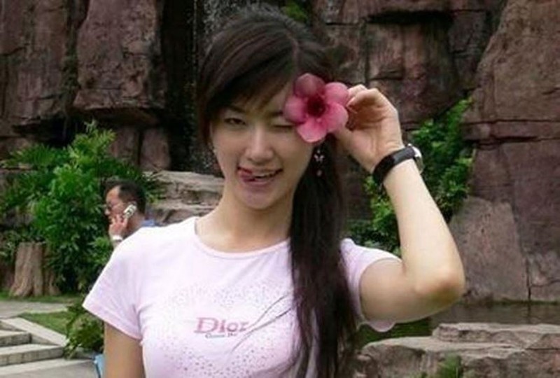 Triệu Hồng Hà, người tình dùng chung của nhiều quan chức ở Trùng Khánh.