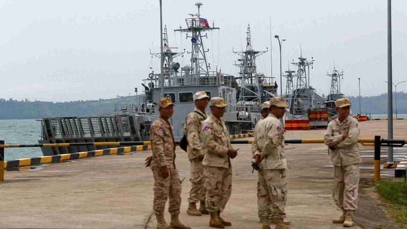 Chính phủ và quân đội Campuchia đều bác bỏ thông tin nói Campuchia cho phép Trung Quốc đặt căn cứ quân sự trên lãnh thổ nước này.