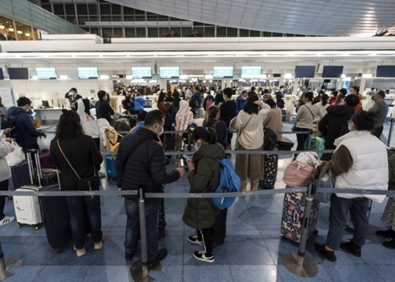 Mỹ cấm nhập cảnh những người nước ngoài đã đến Trung Quốc trong vòng 14 ngày qua khiến Trung Quốc phản ứng gay gắt (Ảnh: Đông Phương). Mỹ cấm nhập cảnh những người nước ngoài đã đến Trung Quốc trong vòng 14 ngày qua khiến Trung Quốc phản ứng gay gắt (Ảnh: Đông Phương).