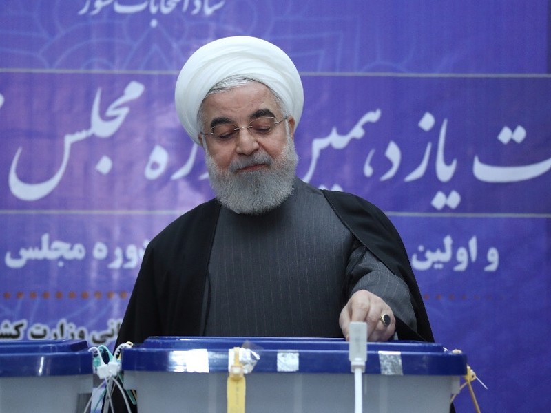 Tổng thống Iran Rouhani kêu gọi quốc tế viện trợ giúp Iran chống dịch (Ảnh: Reuters) Tổng thống Iran Rouhani kêu gọi quốc tế viện trợ giúp Iran chống dịch (Ảnh: Reuters)