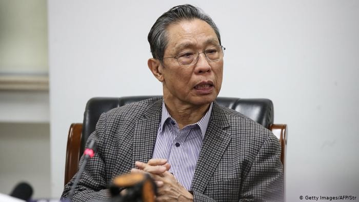 Viện sĩ Chung Nam Sơn cho rằng “mặc dù dịch bệnh lần này xảy ra đầu tiên ở Trung Quốc, nhưng virus này không nhất thiết bắt nguồn từ Trung Quốc; không loại trừ rằng Trung Quốc có thể trở thành nơi xâm nhập của dịch bệnh COVID-19” (Ảnh:Getty)