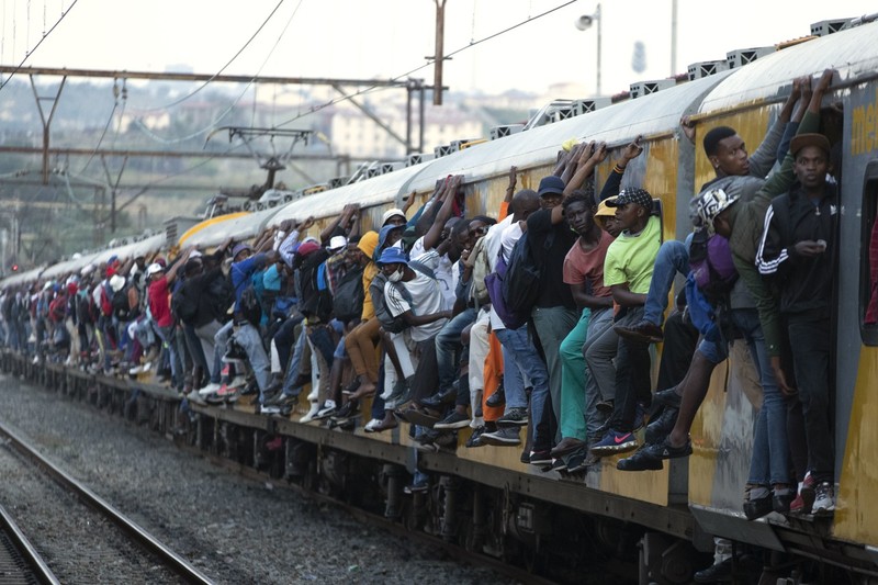 BS Phạm Chí Kiên: “Miễn dịch cộng đồng” là vô cảm và chứng tỏ nền y học bất lực ảnh 8 Cập nhật dịch bệnh COVID-19 đến 18h30 ngày 18/3: 168 quốc gia có dịch, hơn 200 ngàn người nhiễm bệnh, số người chết đã vượt mốc 8 ngàn!