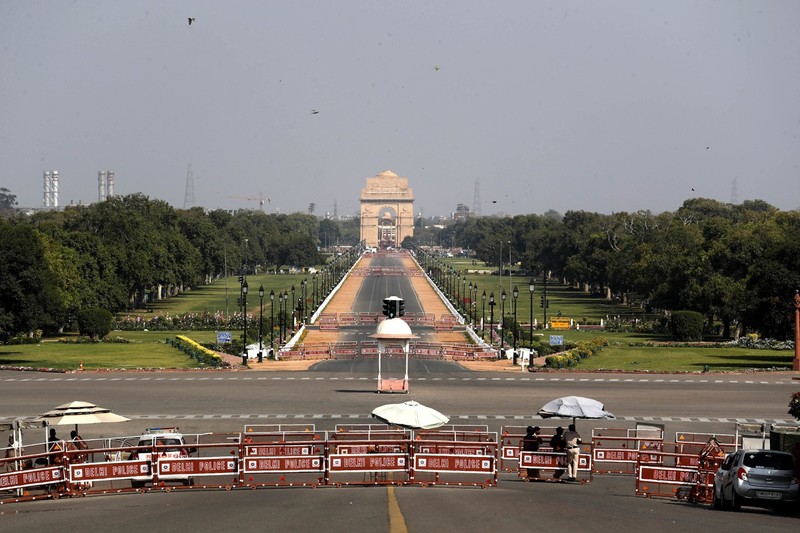 Đại lộ trước "India Gate" ở thủ đô New Delhi bị phong tỏa từ ngày 22/3 (Ảnh: AP).