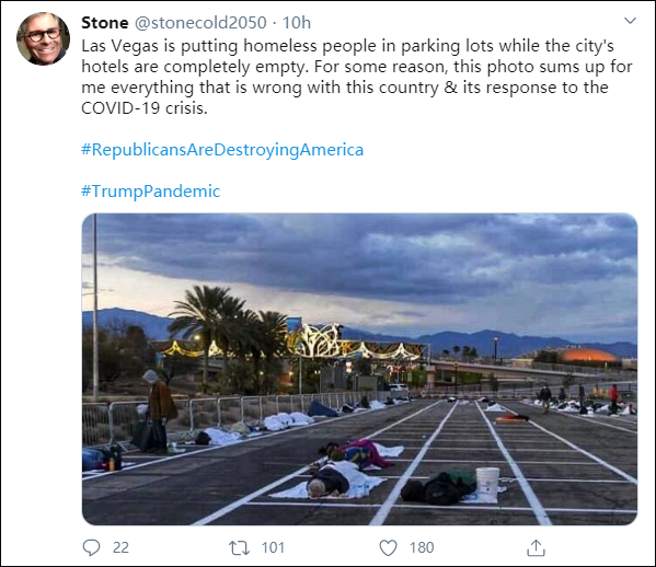 “Las Vegas sắp xếp những người vô gia cư ở bãi đậu xe, trong khi các khách sạn của thành phố trống rỗng. Bức ảnh này tổng hợp tất cả các vấn đề ở đất nước này và cách nó ứng phó với khủng hoảng COVID-19"