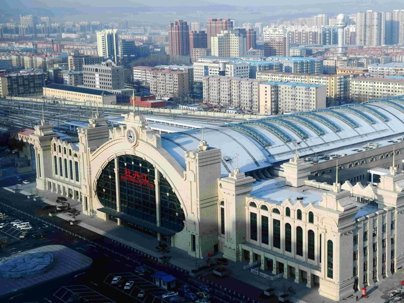 Thành phố Mẫu Đơn Giang, tỉnh Hắc Long Giang trở thành điểm nóng về người Trung Quốc ở Nga về nước để tránh dịch bệnh (Ảnh: Đa Chiều).