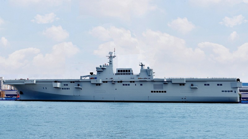 Chiếc tàu trước khi bị cháy (Ảnh: Sohu).