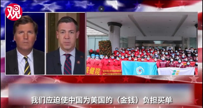 Hạ nghị sĩ Cộng hòa Jim Banks (trái) ngày 16/3 nói trên chương trình của Fox TV ông đang tìm cách đòi Trung Quốc bồi thường bằng cách không thanh toán các trái phiếu quốc gia Hoa Kỳ mà Trung Quốc đã mua (Ảnh: Đa Chiều).