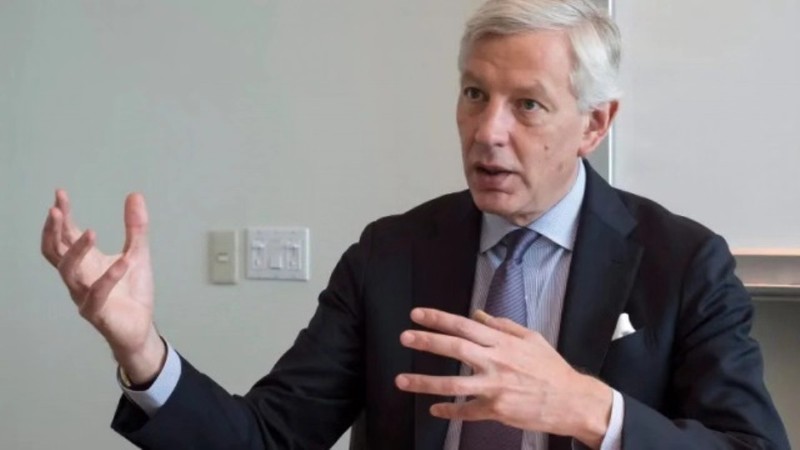 Đại sứ Canada tại Trung Quốc Dominic Barton: hành động của Trung Quốc đã phá hoại sức mạnh mềm của họ (Ảnh: thelegendmedia). Đại sứ Canada tại Trung Quốc Dominic Barton: hành động của Trung Quốc đã phá hoại sức mạnh mềm của họ (Ảnh: thelegendmedia).