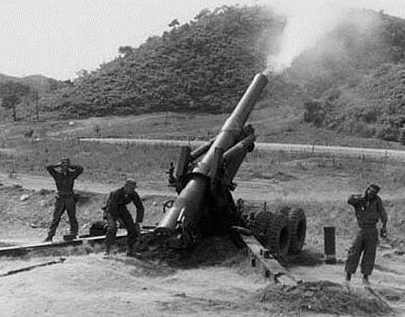 Pháo lựu 203mm của Đài Loan bắn trả sang phía Trung Quốc đại lục (Ảnh: Tư liệu). Pháo lựu 203mm của Đài Loan bắn trả sang phía Trung Quốc đại lục (Ảnh: Tư liệu).