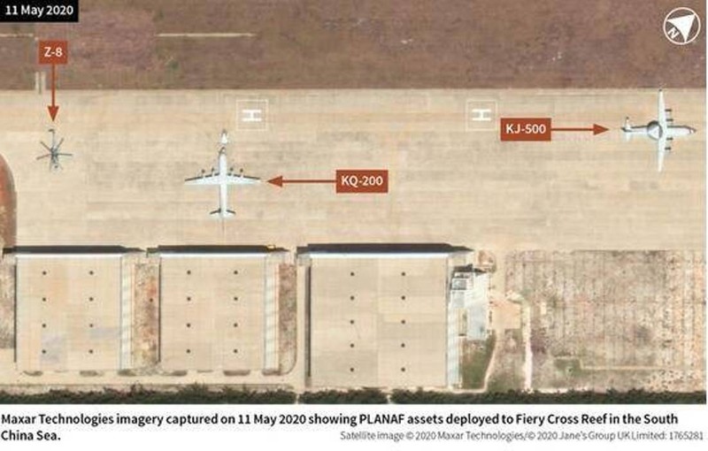 Việc Trung Quốc đưa máy bay quân sự tới đảo nhân tạo Chữ Thập là bước quan trọng trong quân sự hóa Biển Đông gây nên quan ngại của quốc tế (Ảnh: hotbak)