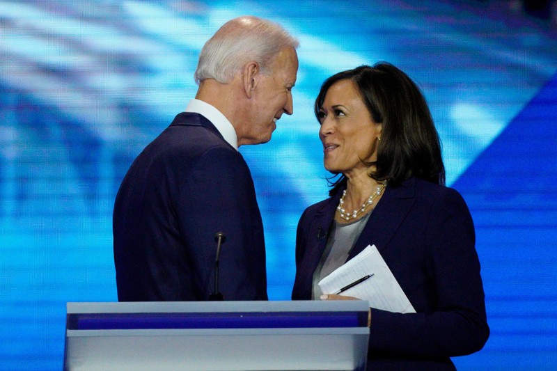 Sự kết hợp Joe Biden - Kamala Harris khiến đảng Dân chủ tin tưởng hơn vào chiến thắng trước ông Donald Trump (Ảnh: AP).