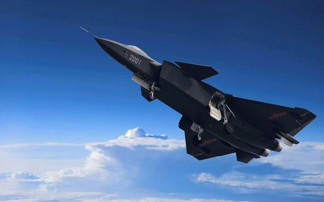 Hiện Trung Quốc mới có số lượng hạn chế tiêm kích thế hệ thứ 5 J-20 (Ảnh: Sohu). Hiện Trung Quốc mới có số lượng hạn chế tiêm kích thế hệ thứ 5 J-20 (Ảnh: Sohu).