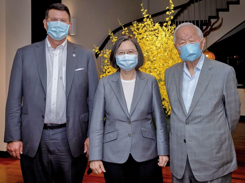 Bà Thái Anh Văn tiếp Thứ trưởng Ngoại giao Mỹ Keith Krach thăm Đài Loan hôm 18/9/2020 (Ảnh: Dwnews).