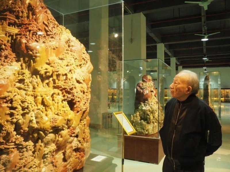 Ông chủ Tập đoàn Hoành Điếm Từ Văn Vinh (Ảnh: Jiemian).